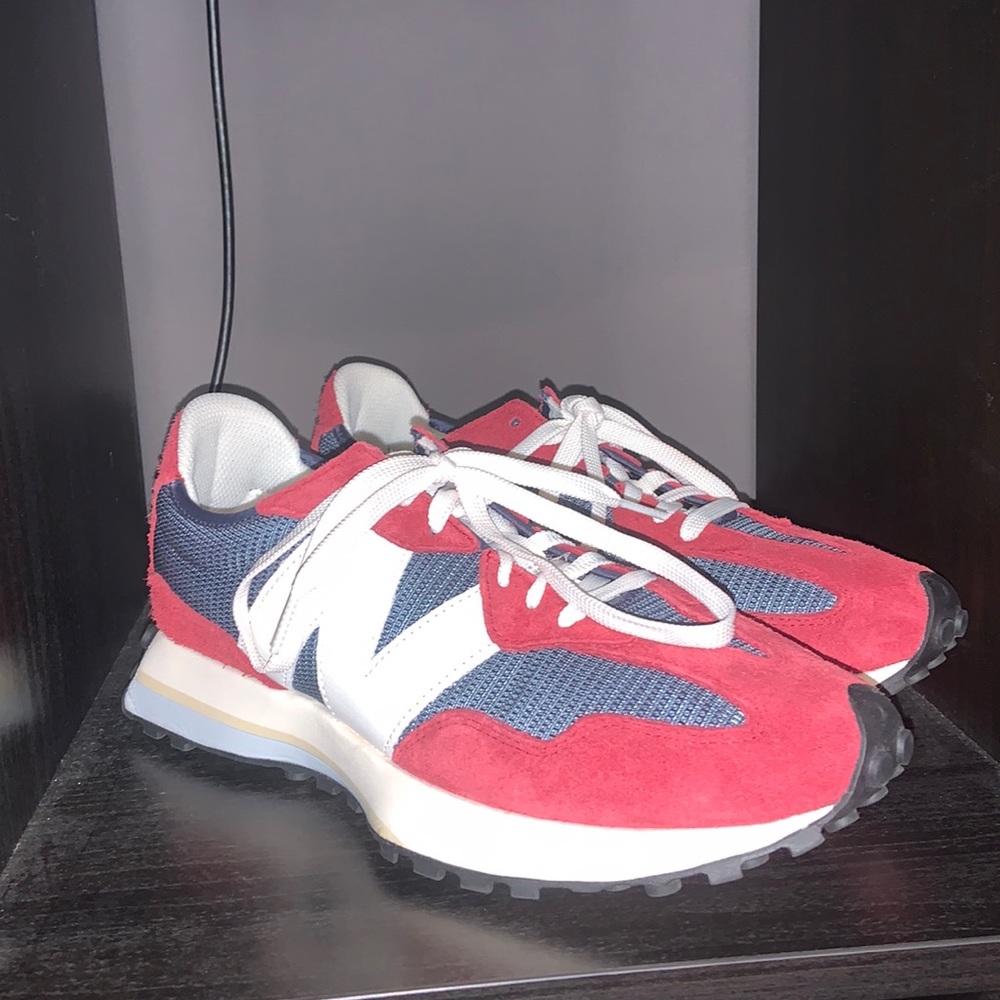 New Balance 327